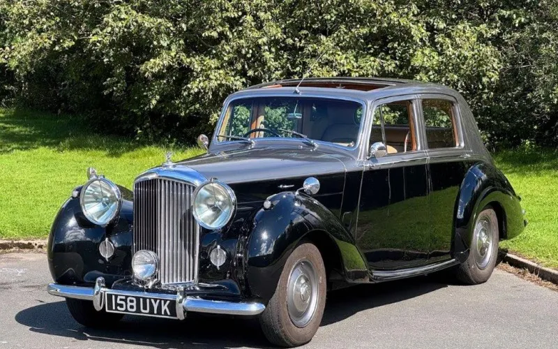 Bentley R Type Sport Saloon (4) 1953