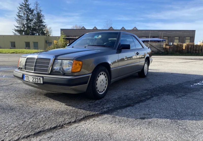 Mercedes-Benz 300 Ce 1988