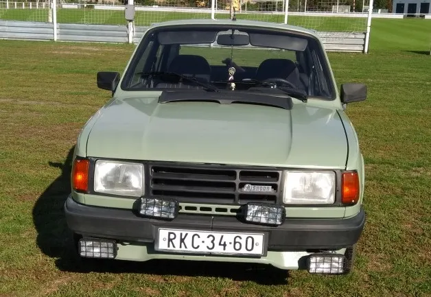 Škoda 120 742.12 1988