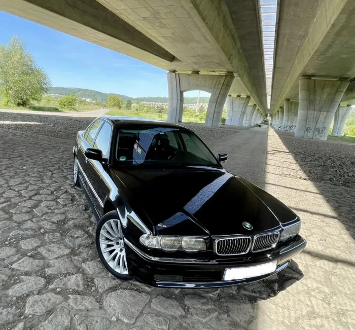 BMW 7 E38 728i 1999