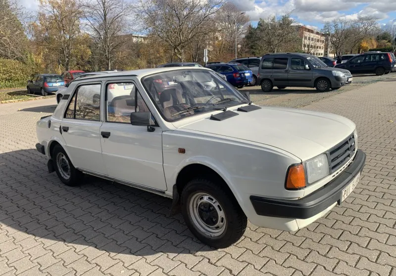 Škoda 125 125 L 1989