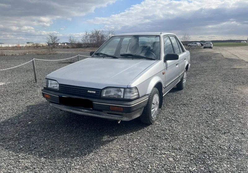 Mazda 323 BF 1987