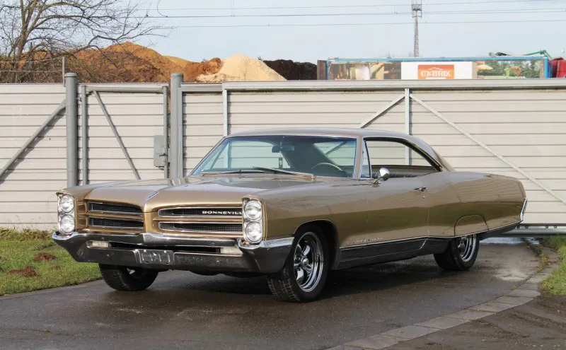 Pontiac Bonneville 389 V8 1966