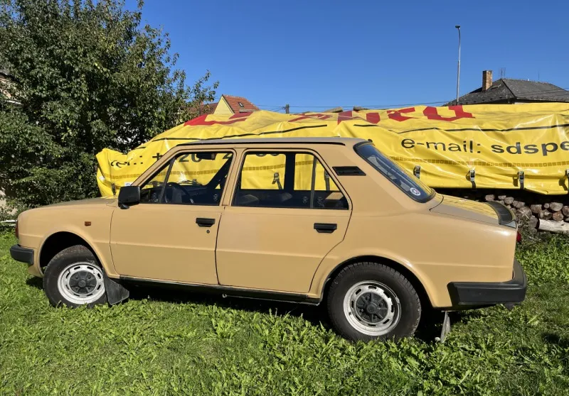 Škoda 120 L 1987