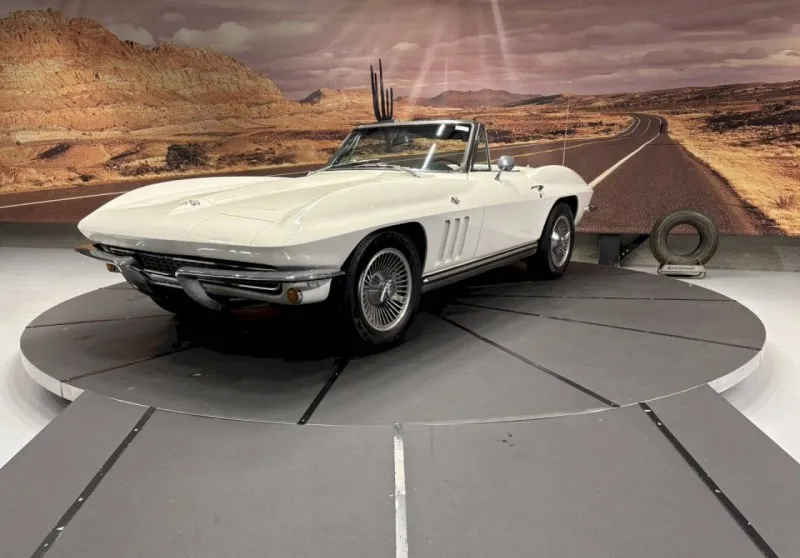 Chevrolet Corvette Convertible c2 1965