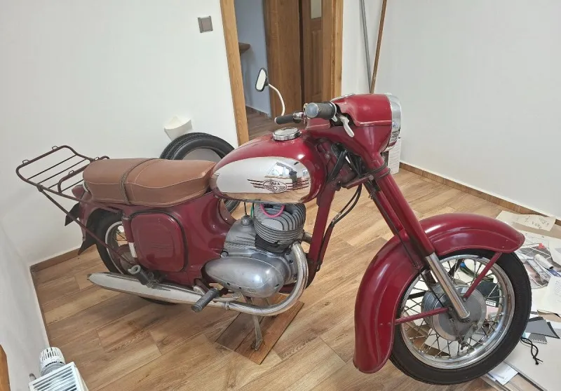 Jawa 250 1800