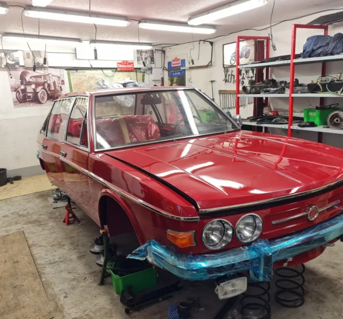 Tatra 613 chromka 1982