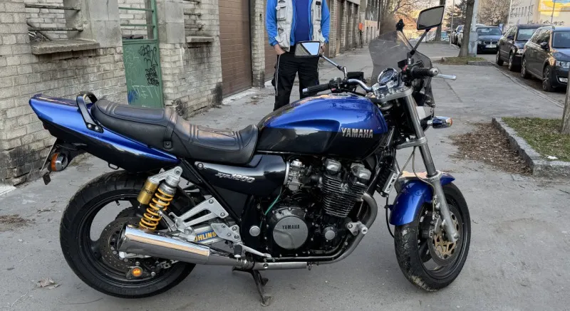 Yamaha XJR 1200 1995