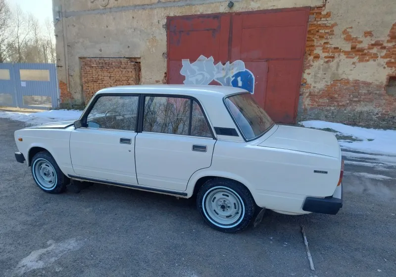 Lada 2105 1987