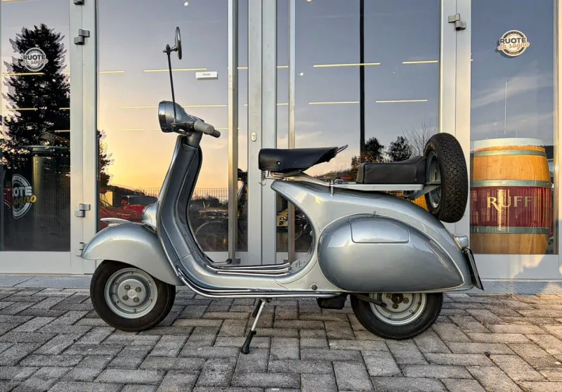 Piaggio Vespa VB1T 150 1957