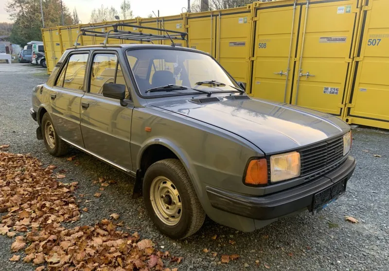 Škoda 120 1988