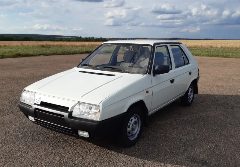Škoda Favorit 781.136 1989