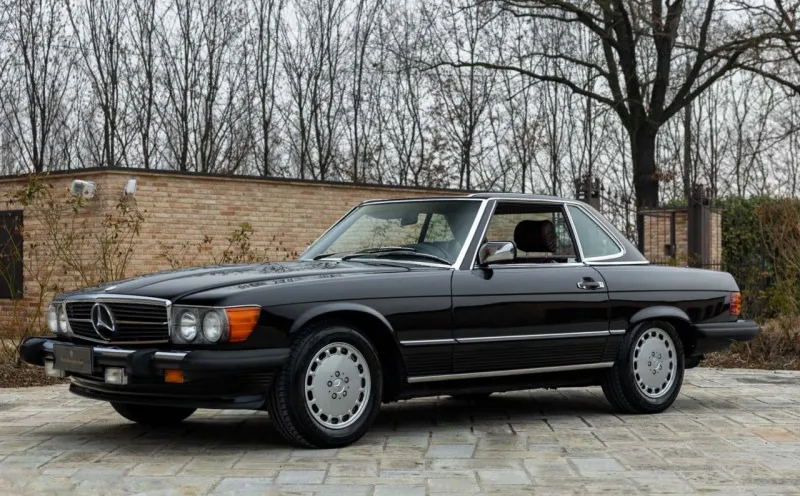 Mercedes-Benz 560 SL R 107 1986