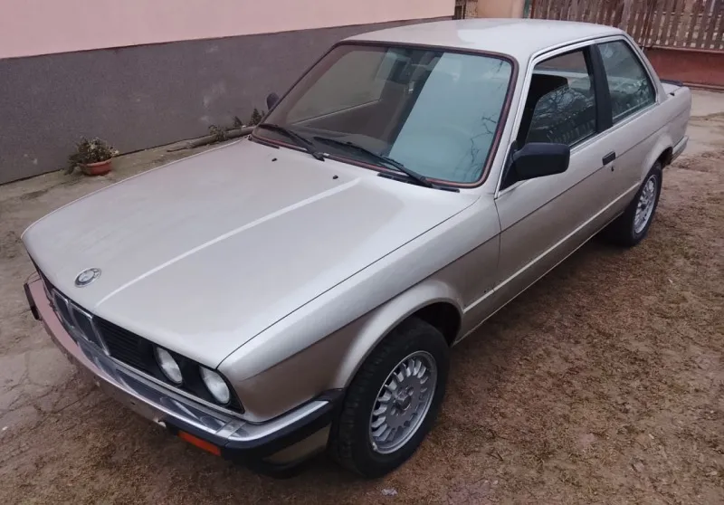 BMW 3 323i manuál coupe 1983