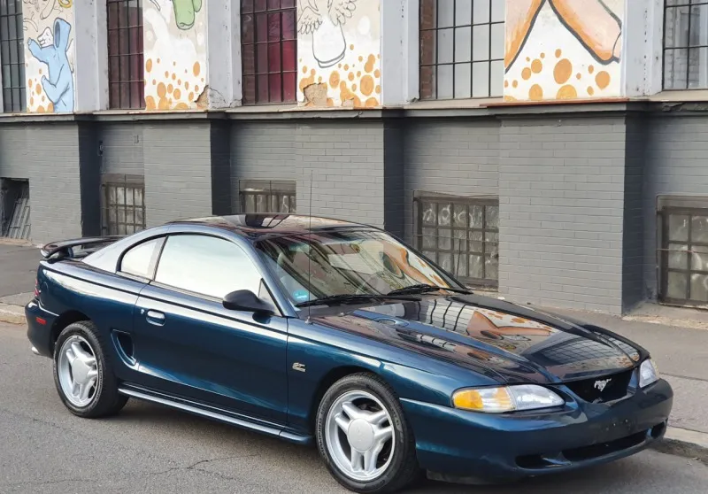 Ford Mustang GT Coupe 1993