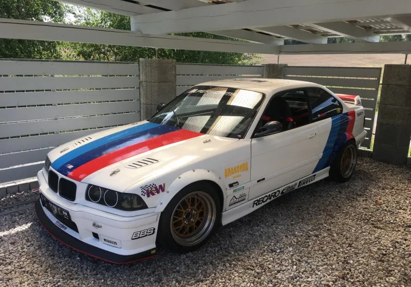 BMW 3 E36 318is 1992
