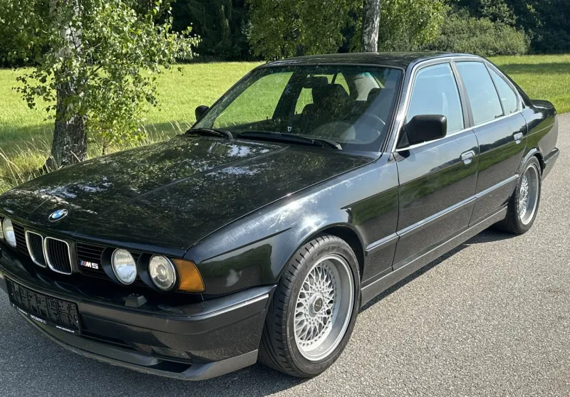 BMW M5 M5 sedan 3.6i švýcar 1989