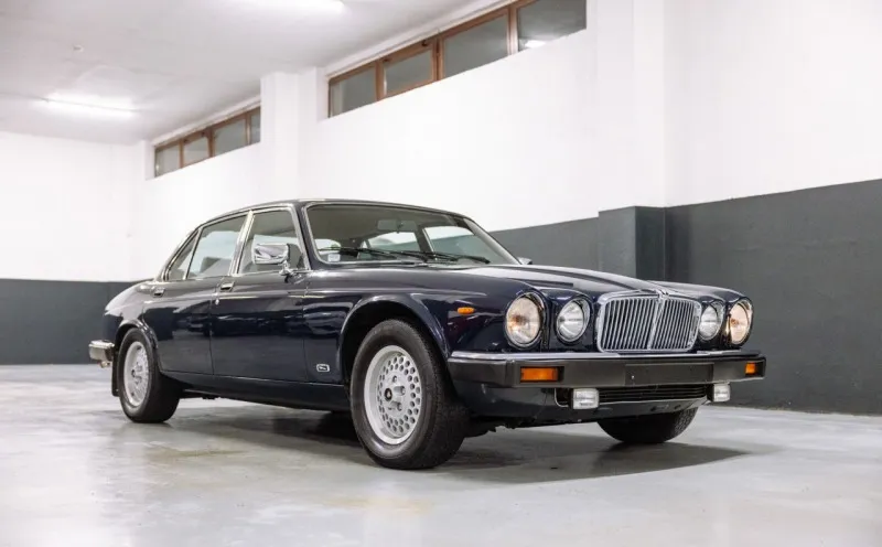 Jaguar XJ SOVEREIGN V12 1988
