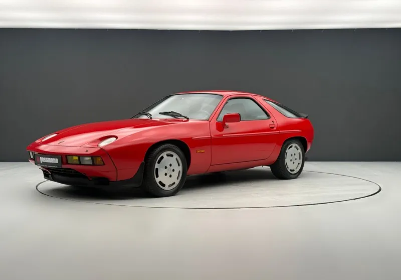 Porsche 928 S Coupe 1984