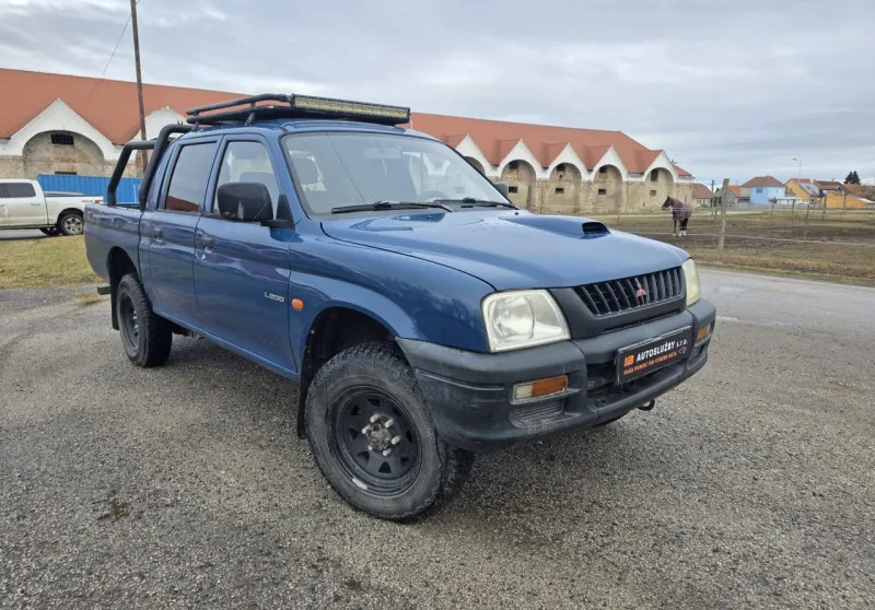 Mitsubishi L00 1999