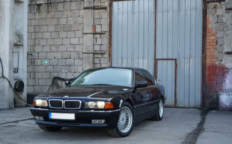 BMW 7 750i 1996