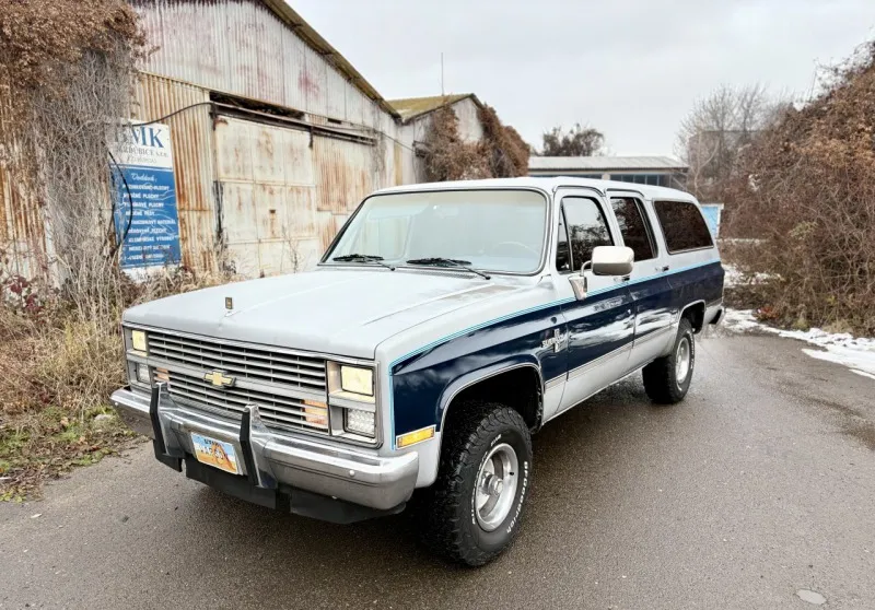 Chevrolet Suburban K1500 1984