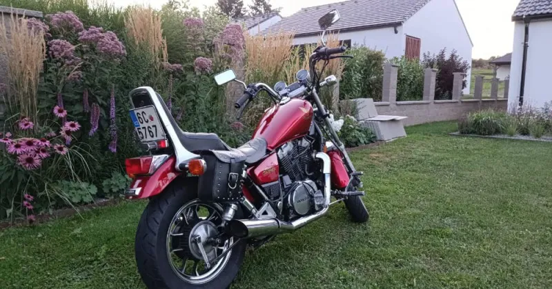 Honda VT 700C RC19 1985