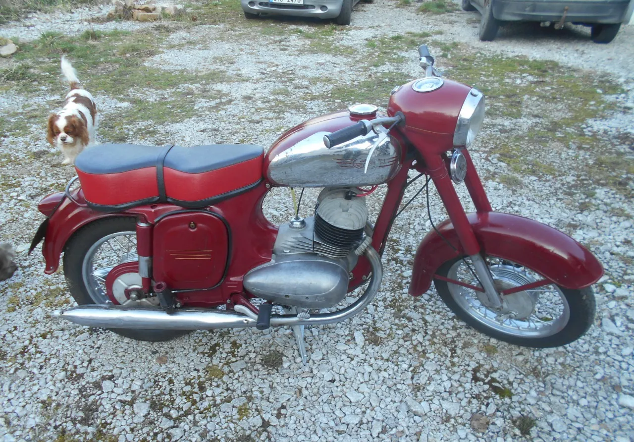 Jawa 350 354 kývačka 1962