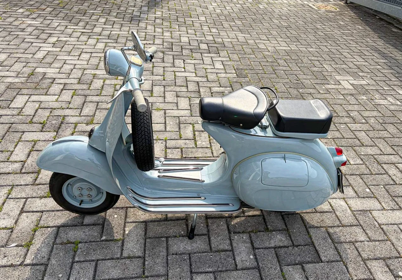 Piaggio Vespa VNB1T 1961