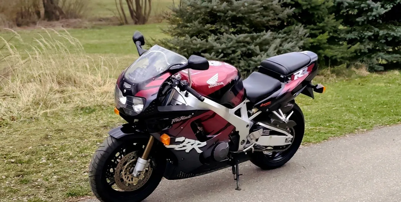 Honda CBR 900 RR Fireblade 1995