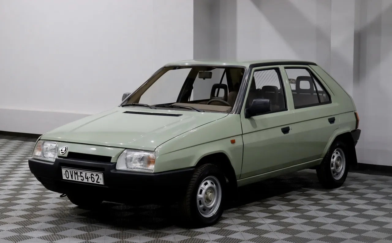 Škoda Favorit 1.3 46 kW 136 L 1988