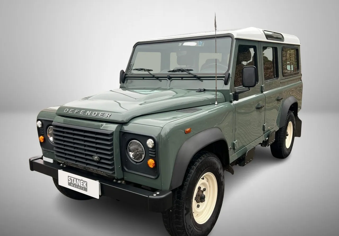 Land Rover Defender 110 Station Wagon 2015