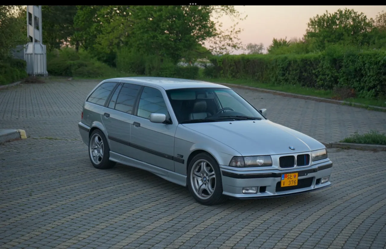 BMW 3 E36 328i 1996
