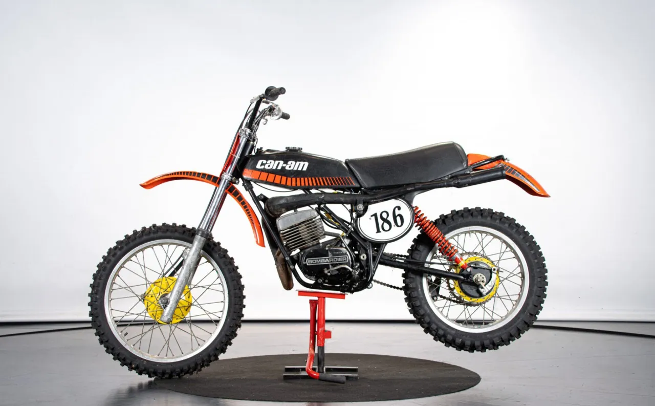 250 MX-3 "Black Widow" 1977