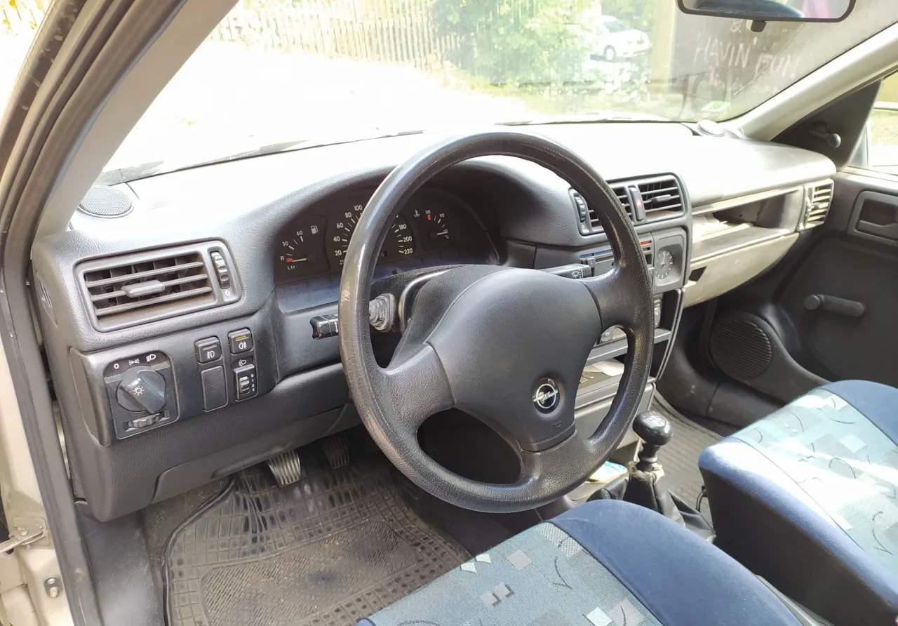 Opel Vectra 1.8i 1992