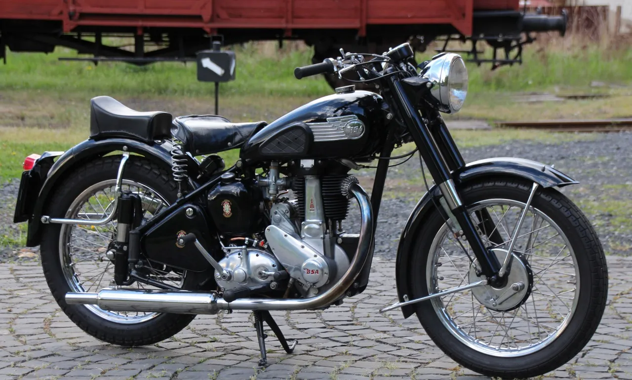BSA B31 OHV - 350cc - Bílé SPZ 1952