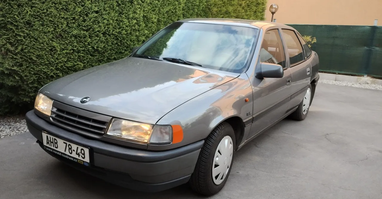Opel Vectra A 1990