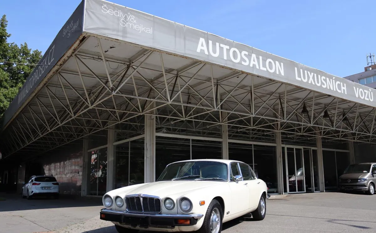 Jaguar XJ XJ6 XJ6L 4.2 V6 125kW 1975