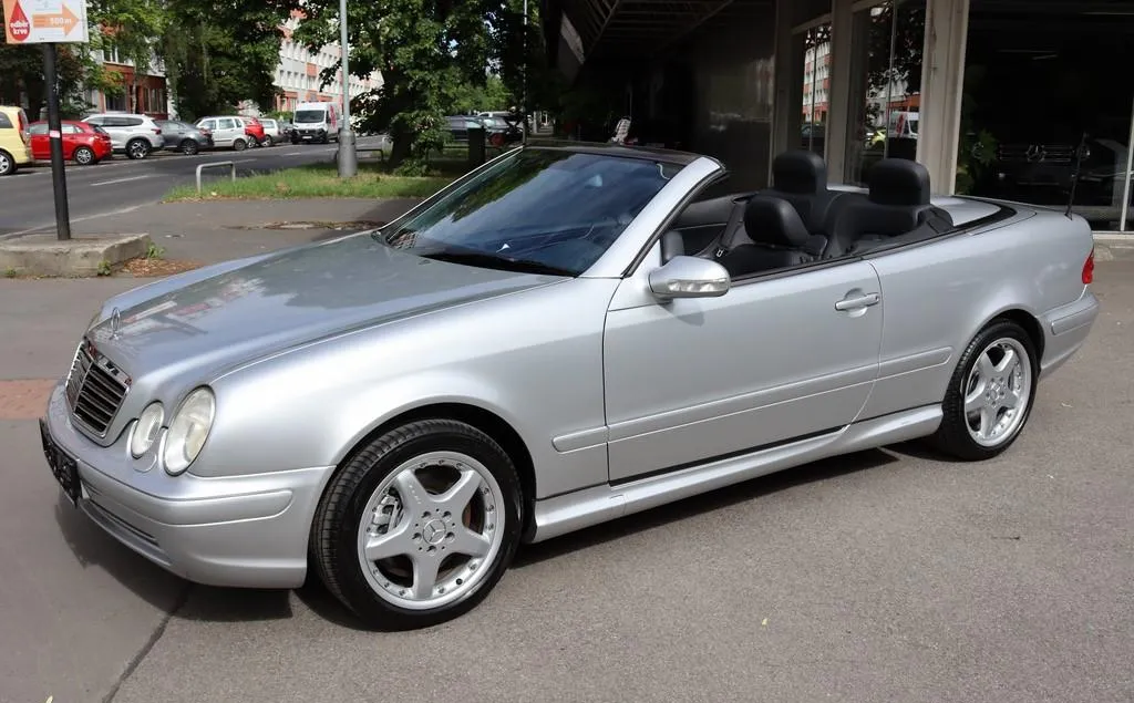 Mercedes-Benz CLK 55 AMG V8 CABRIO 255kW 2002