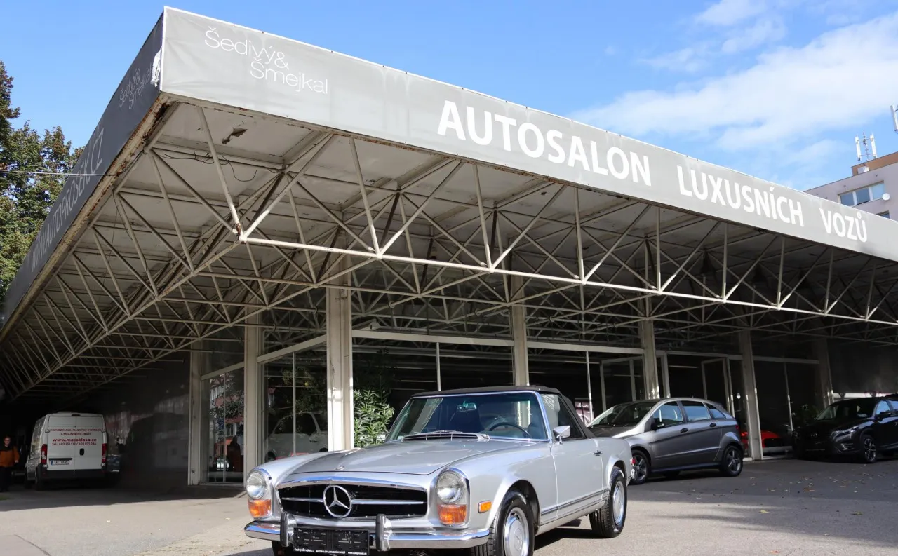 Mercedes-Benz SL W113 280 SL ROADSTER PAGO 1970