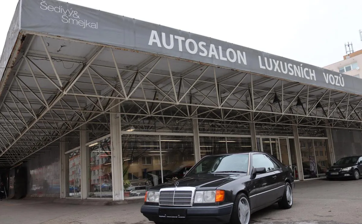 Mercedes-Benz 320 124 124 320CE AT 162kW 1992