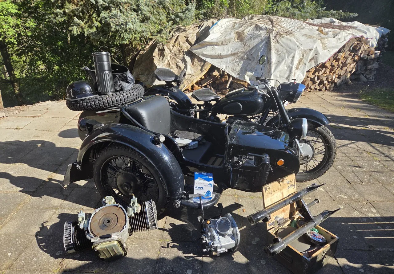 Dněpr K-750 Motocykl se sidecarem 1962