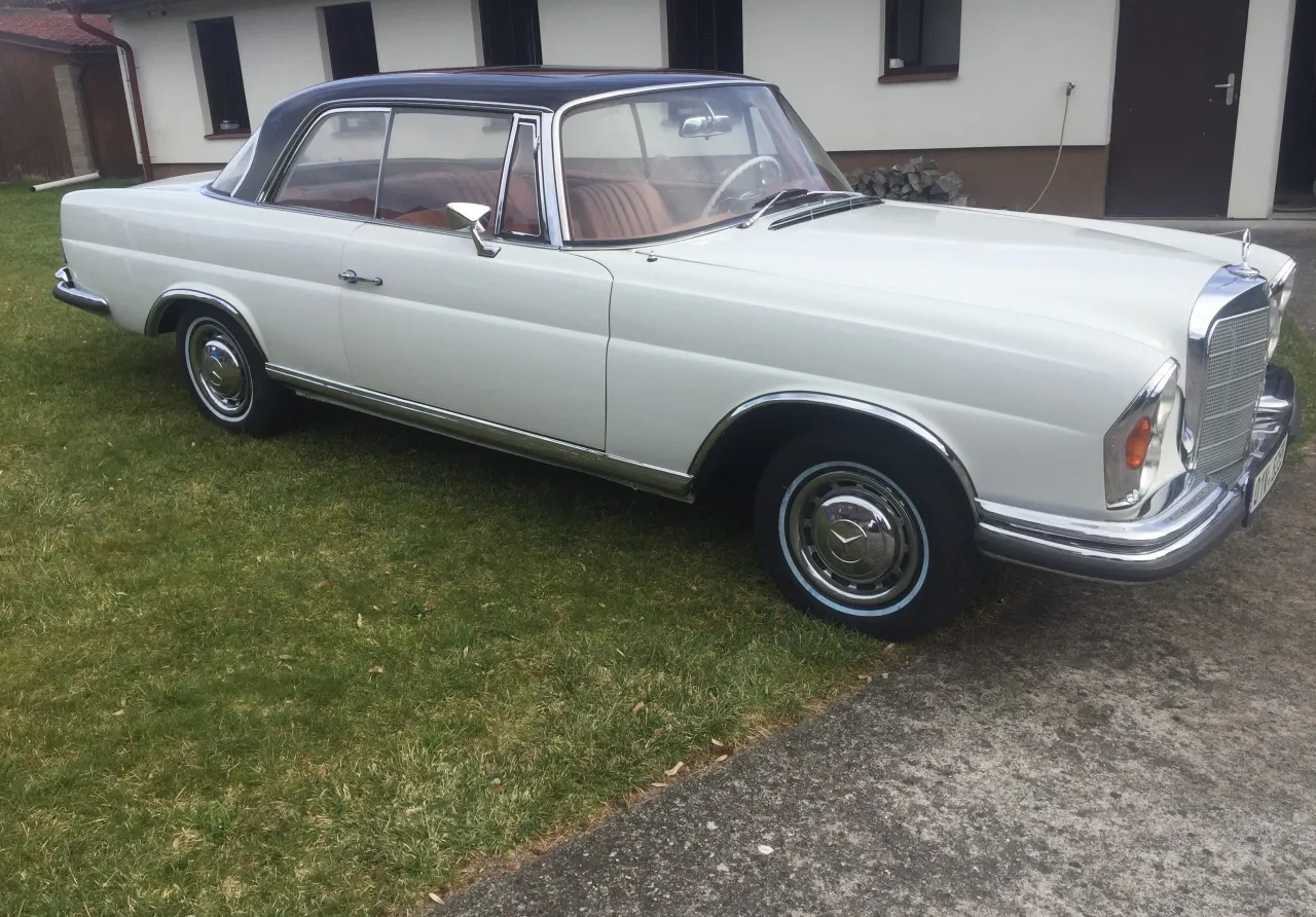 Mercedes-Benz 220 W 111 220 SEb 1965