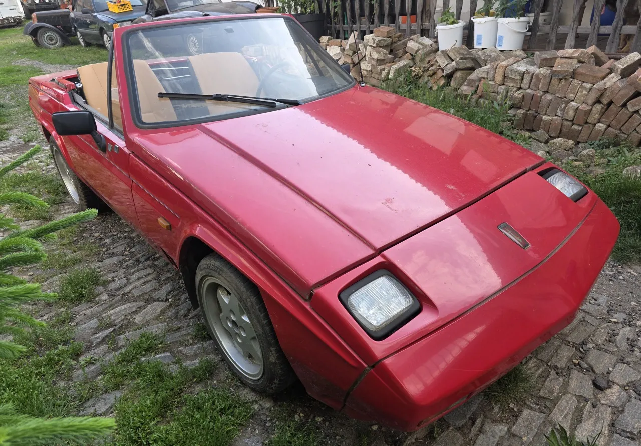 Reliiant Scimitar SS1 1989