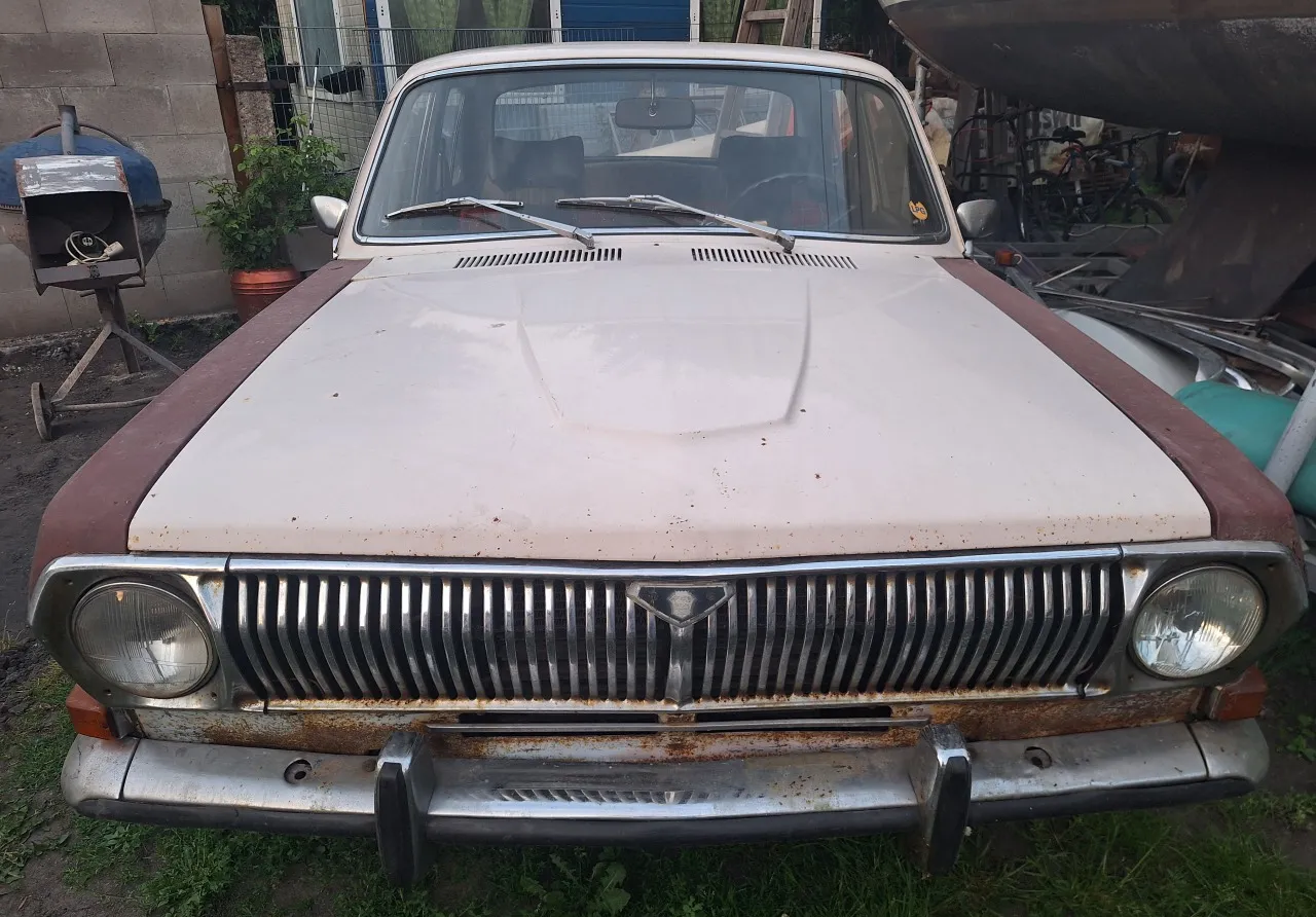 Volha GAZ-24 Gaz 25 1982