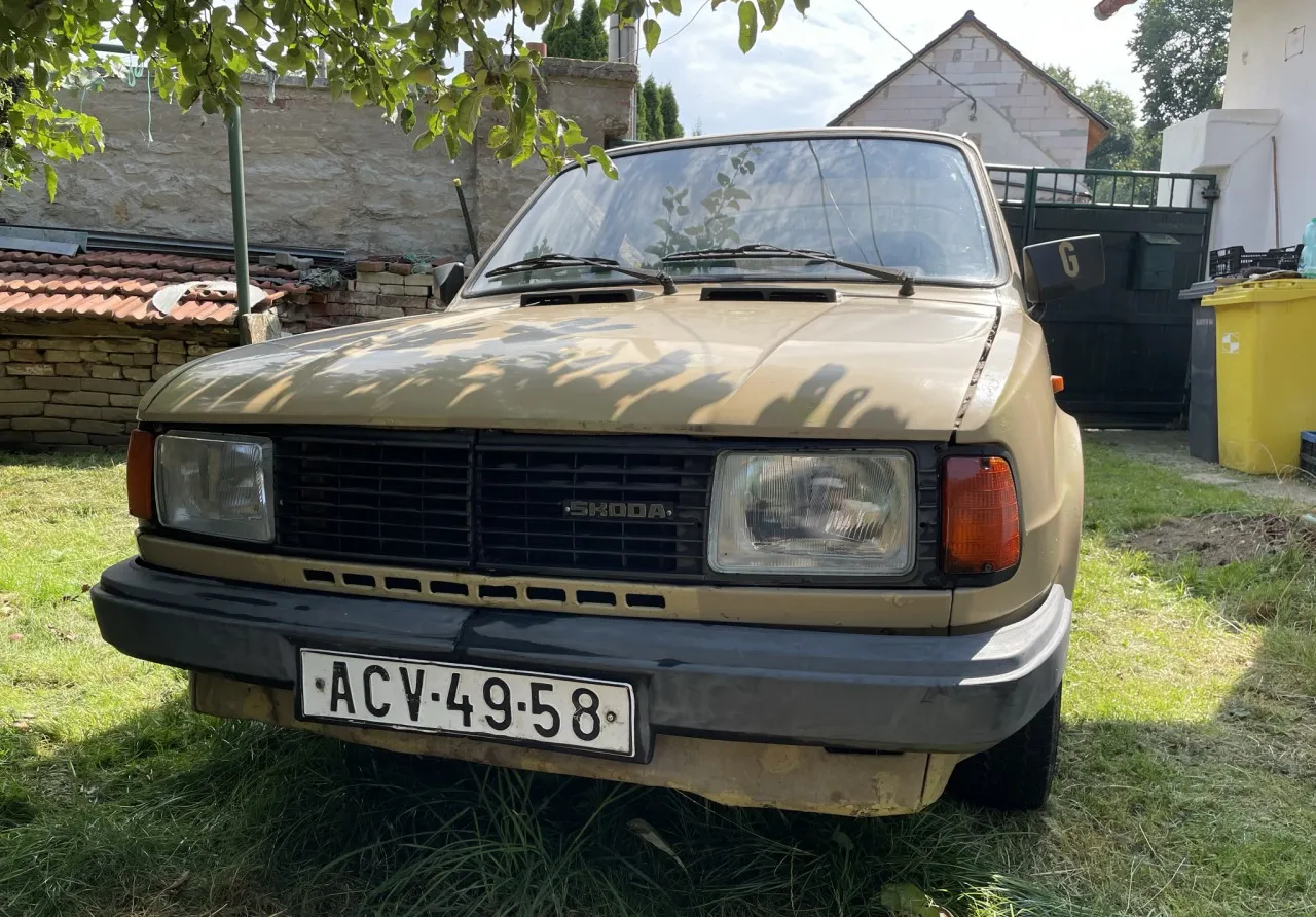 Škoda 120 120 L 1986