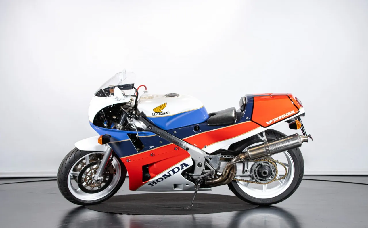 Honda RC 30 1988