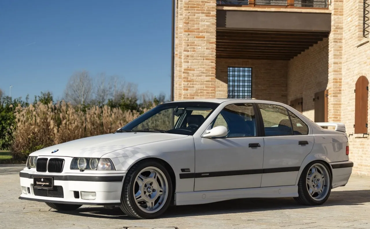 BMW 3 318 IS MOTORSPORT LIMITED EDITION 1994