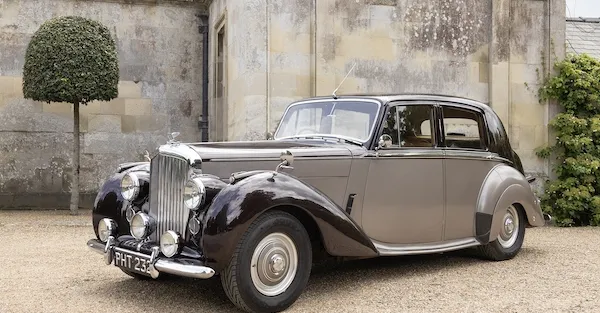 Bentley MKVI (3) 1952