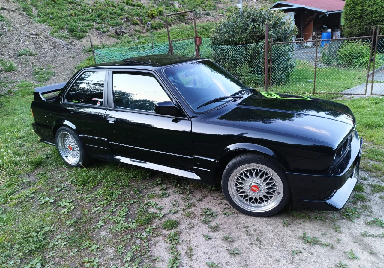 BMW 3 E30 1987